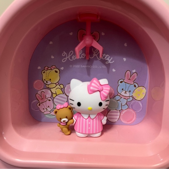 Hello Kitty Light Up Coin Bank - Picture 3 of 14